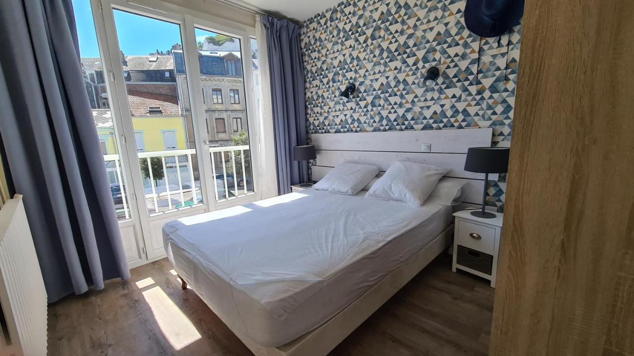 Residence Du Bord De Mer 9 Appartements Avec Une Vraie Vue Mer 르트레포르 외부 사진