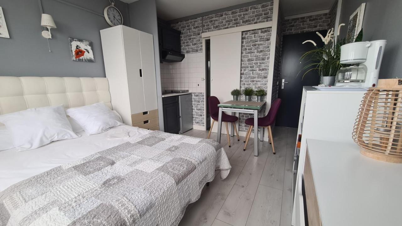 Residence Du Bord De Mer 9 Appartements Avec Une Vraie Vue Mer 르트레포르 외부 사진
