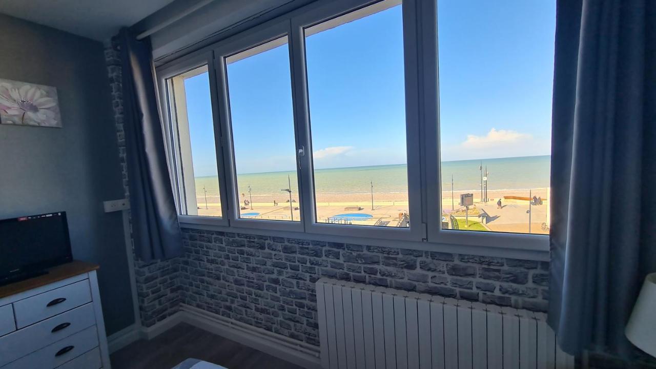 Residence Du Bord De Mer 9 Appartements Avec Une Vraie Vue Mer 르트레포르 외부 사진