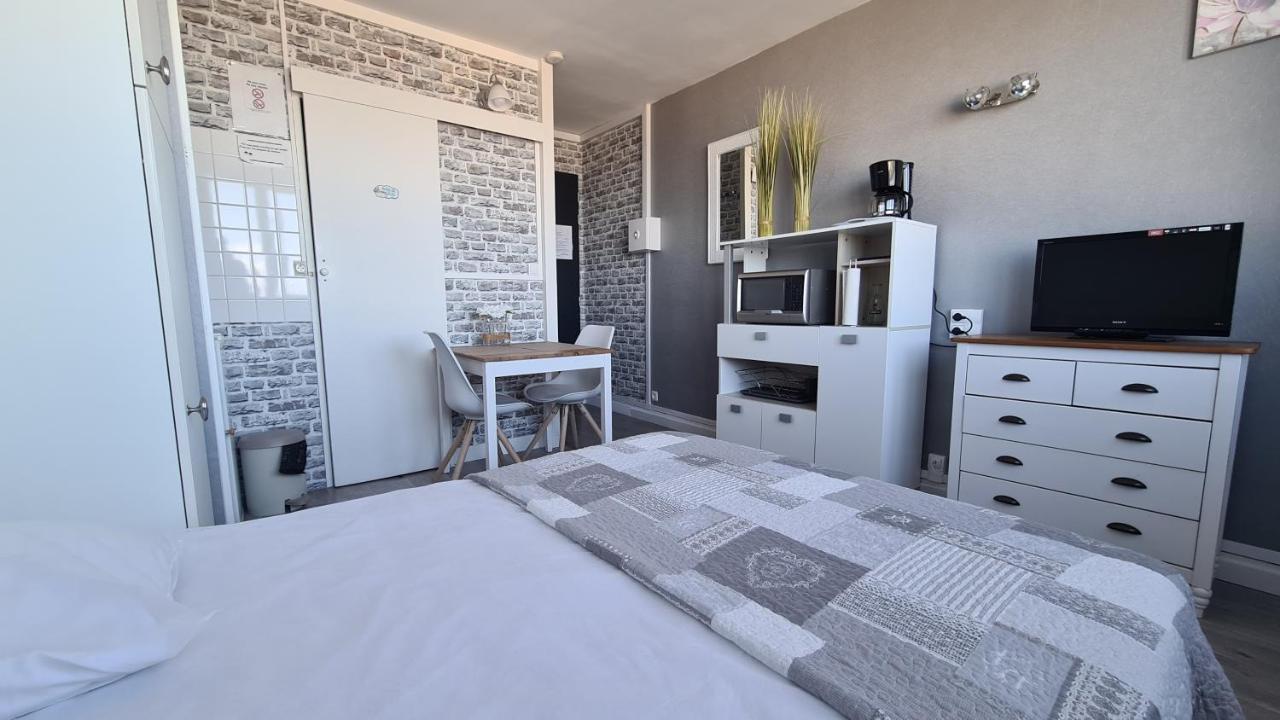 Residence Du Bord De Mer 9 Appartements Avec Une Vraie Vue Mer 르트레포르 외부 사진