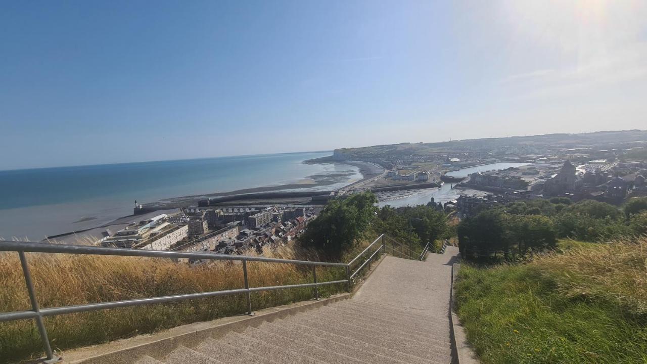 Residence Du Bord De Mer 9 Appartements Avec Une Vraie Vue Mer 르트레포르 외부 사진