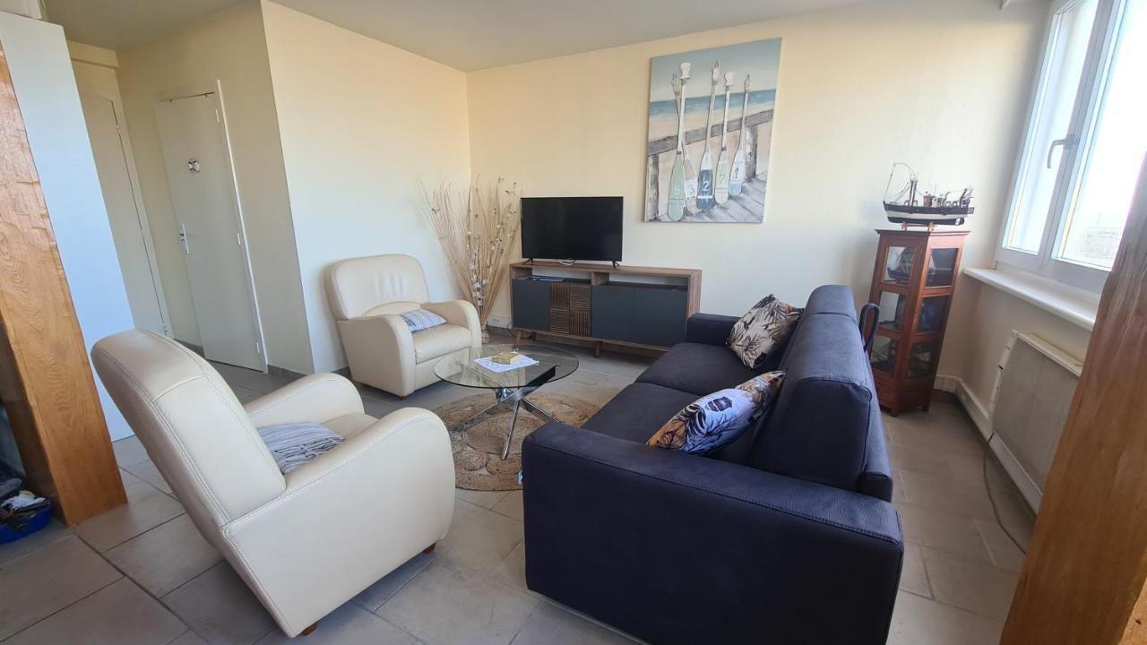 Residence Du Bord De Mer 9 Appartements Avec Une Vraie Vue Mer 르트레포르 외부 사진