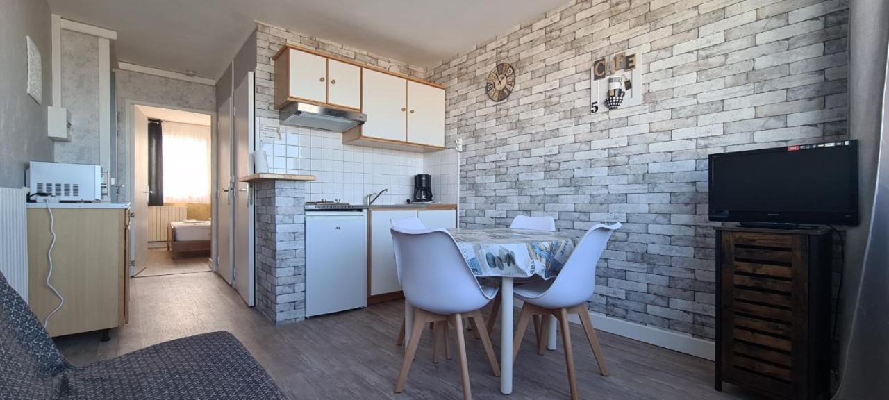 Residence Du Bord De Mer 9 Appartements Avec Une Vraie Vue Mer 르트레포르 외부 사진