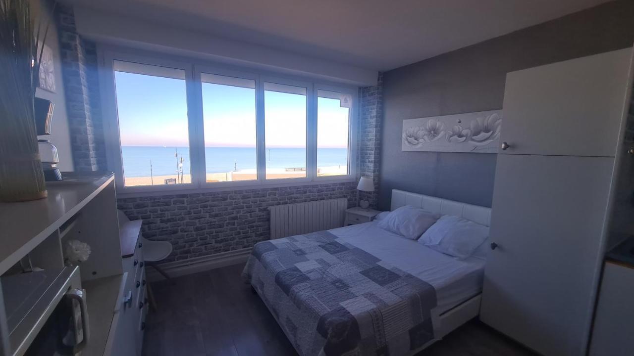 Residence Du Bord De Mer 9 Appartements Avec Une Vraie Vue Mer 르트레포르 외부 사진