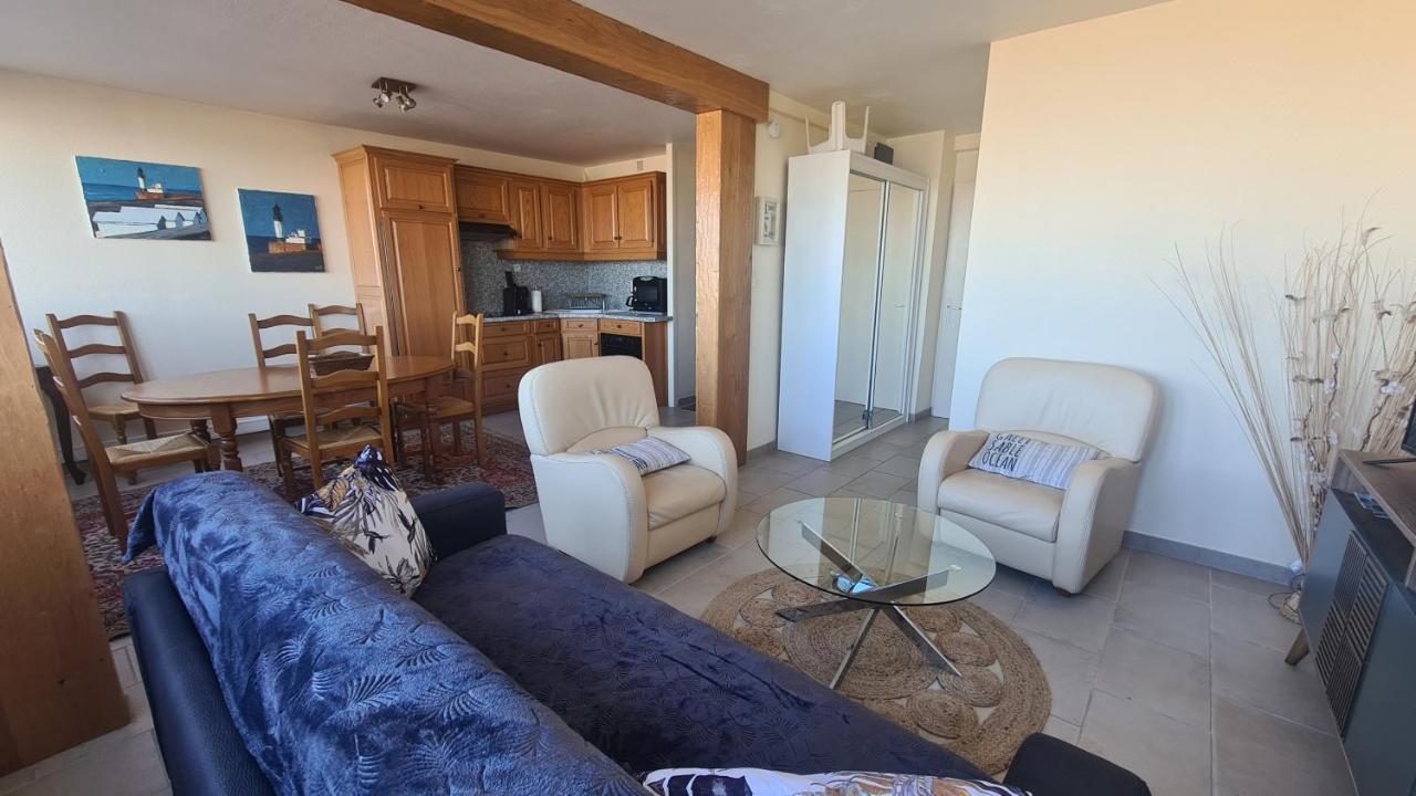 Residence Du Bord De Mer 9 Appartements Avec Une Vraie Vue Mer 르트레포르 외부 사진