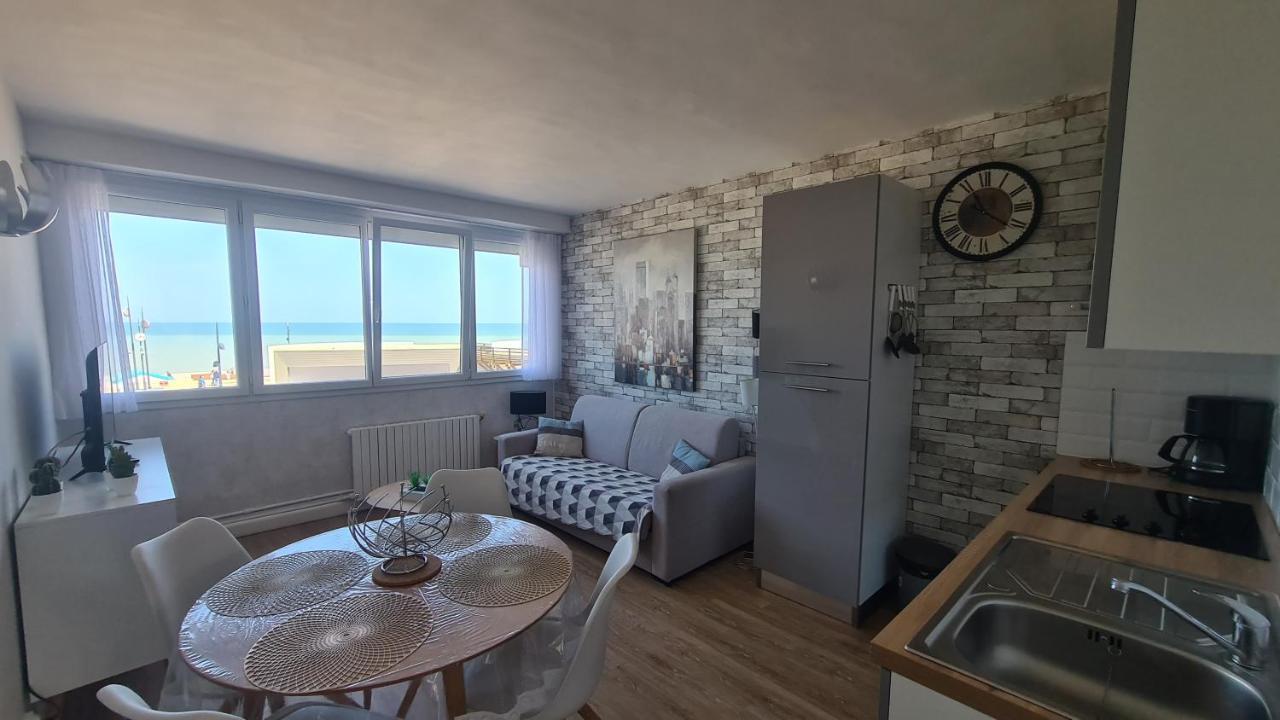 Residence Du Bord De Mer 9 Appartements Avec Une Vraie Vue Mer 르트레포르 외부 사진