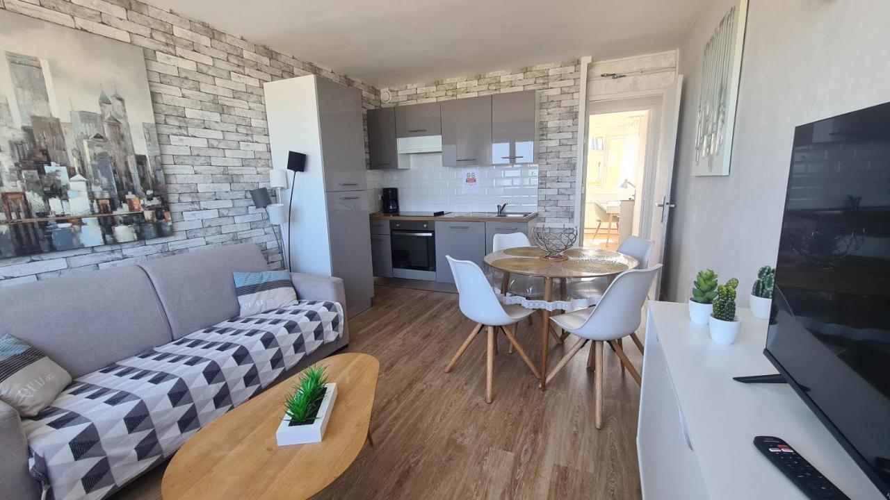 Residence Du Bord De Mer 9 Appartements Avec Une Vraie Vue Mer 르트레포르 외부 사진
