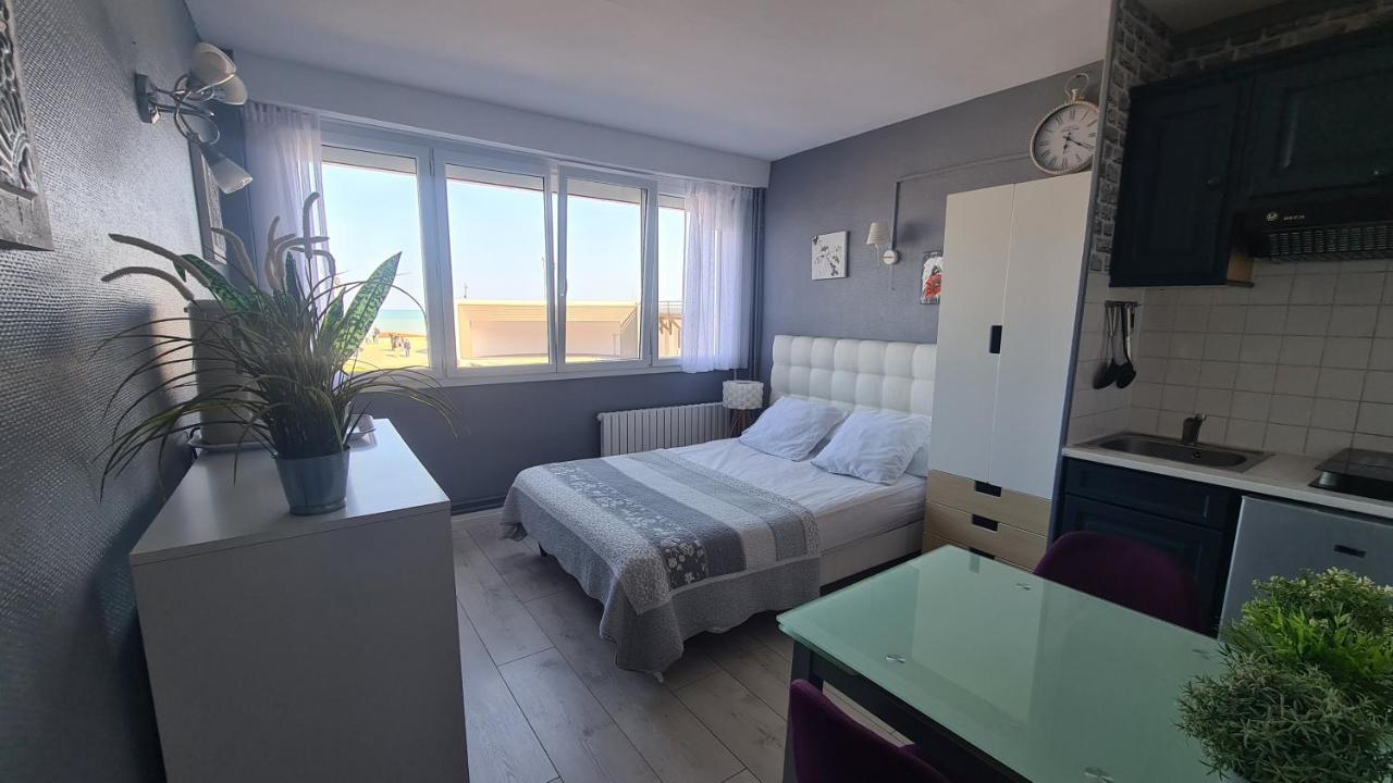 Residence Du Bord De Mer 9 Appartements Avec Une Vraie Vue Mer 르트레포르 외부 사진