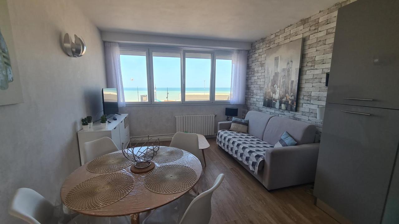 Residence Du Bord De Mer 9 Appartements Avec Une Vraie Vue Mer 르트레포르 외부 사진