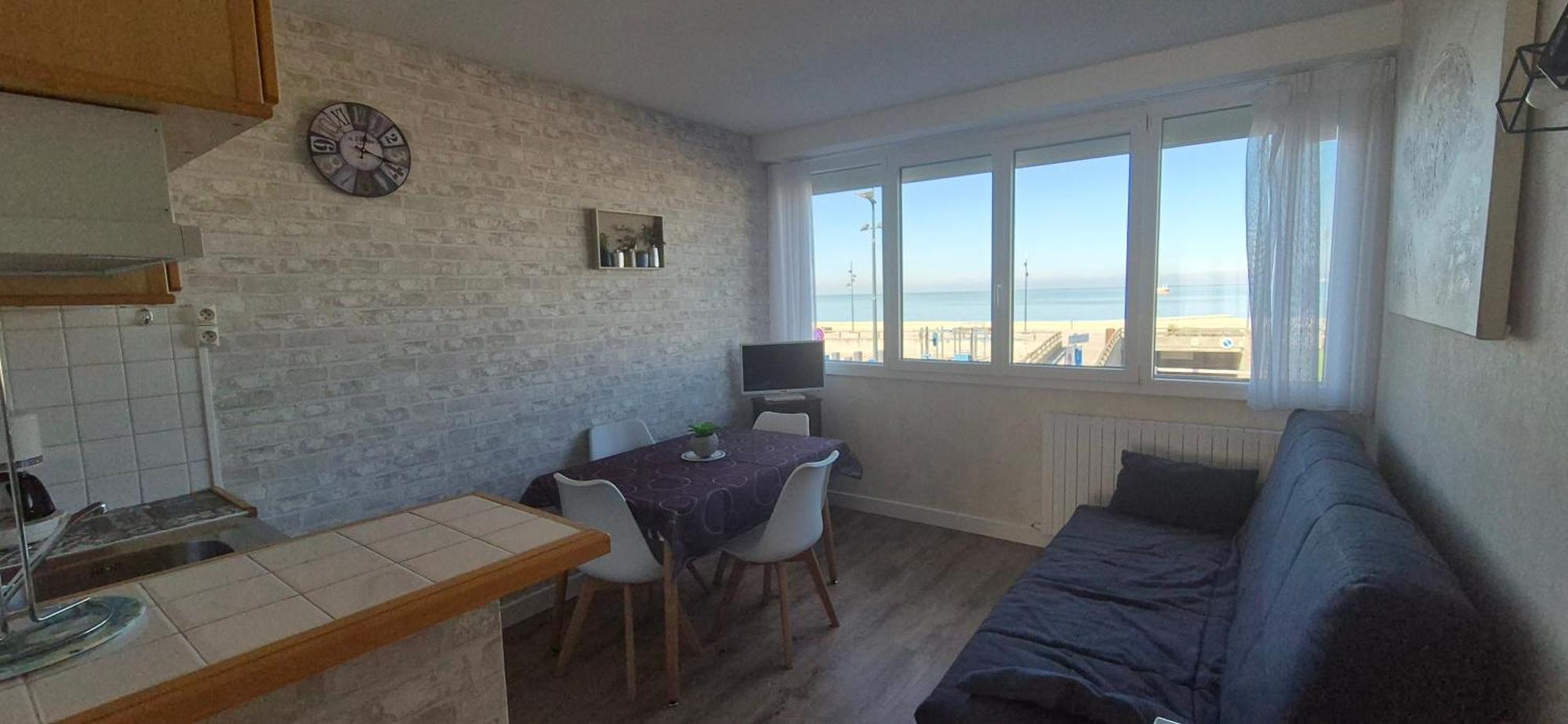 Residence Du Bord De Mer 9 Appartements Avec Une Vraie Vue Mer 르트레포르 외부 사진
