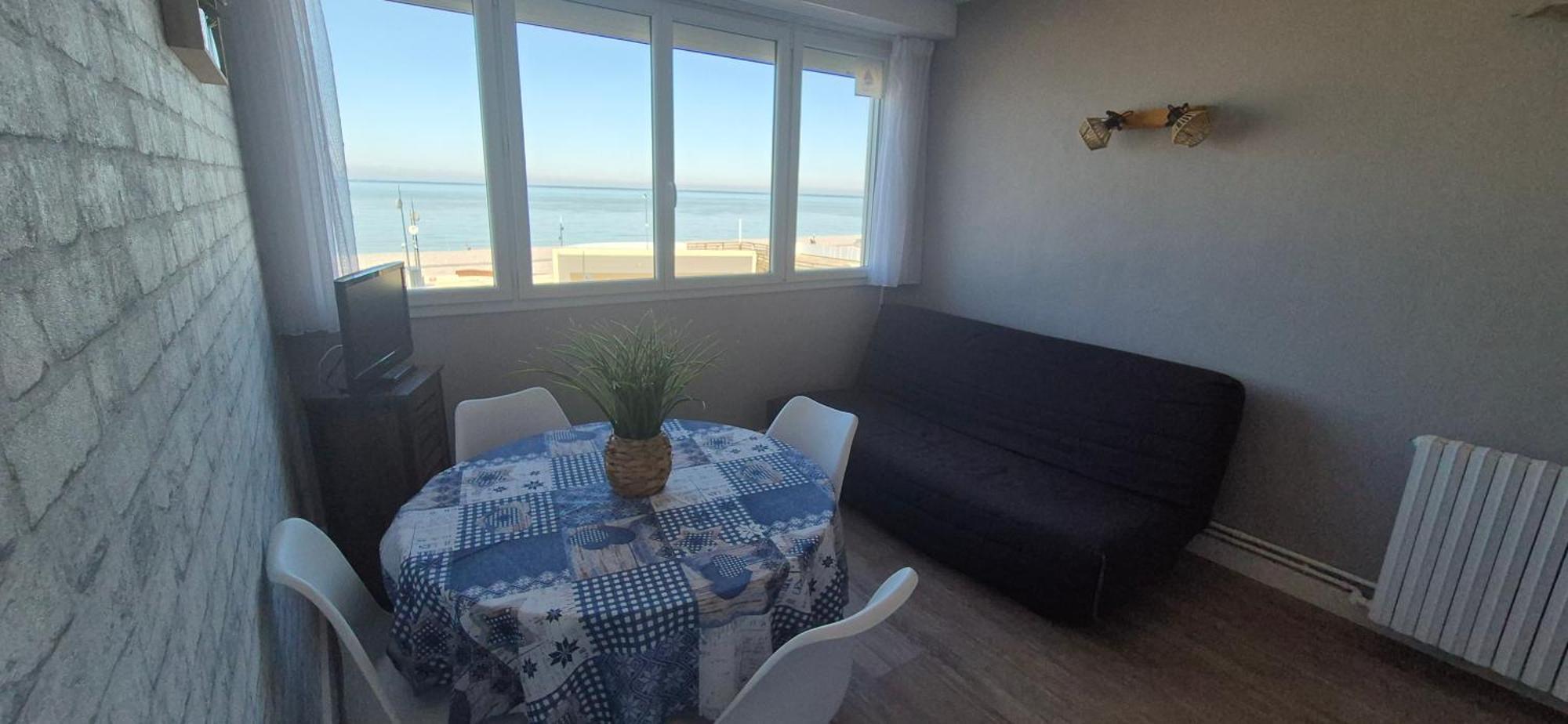 Residence Du Bord De Mer 9 Appartements Avec Une Vraie Vue Mer 르트레포르 외부 사진