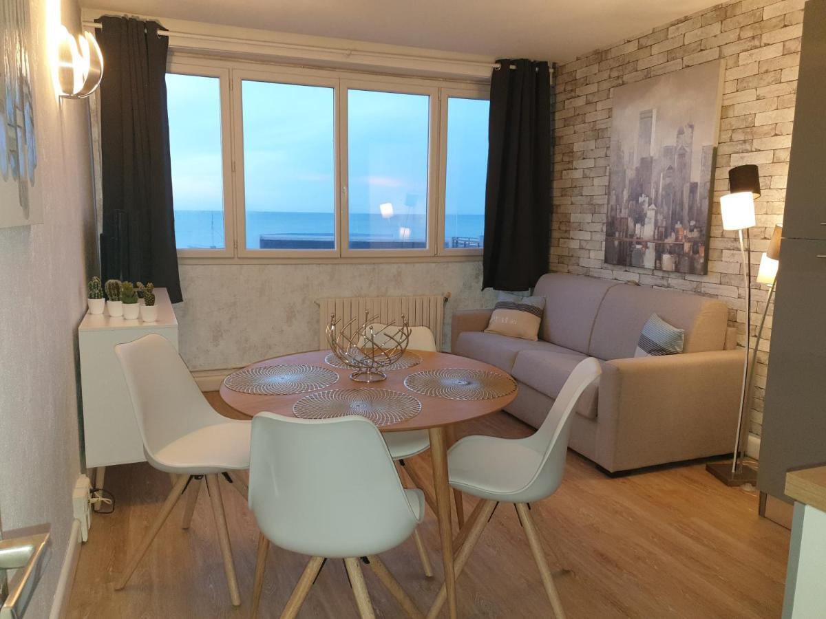 Residence Du Bord De Mer 9 Appartements Avec Une Vraie Vue Mer 르트레포르 외부 사진